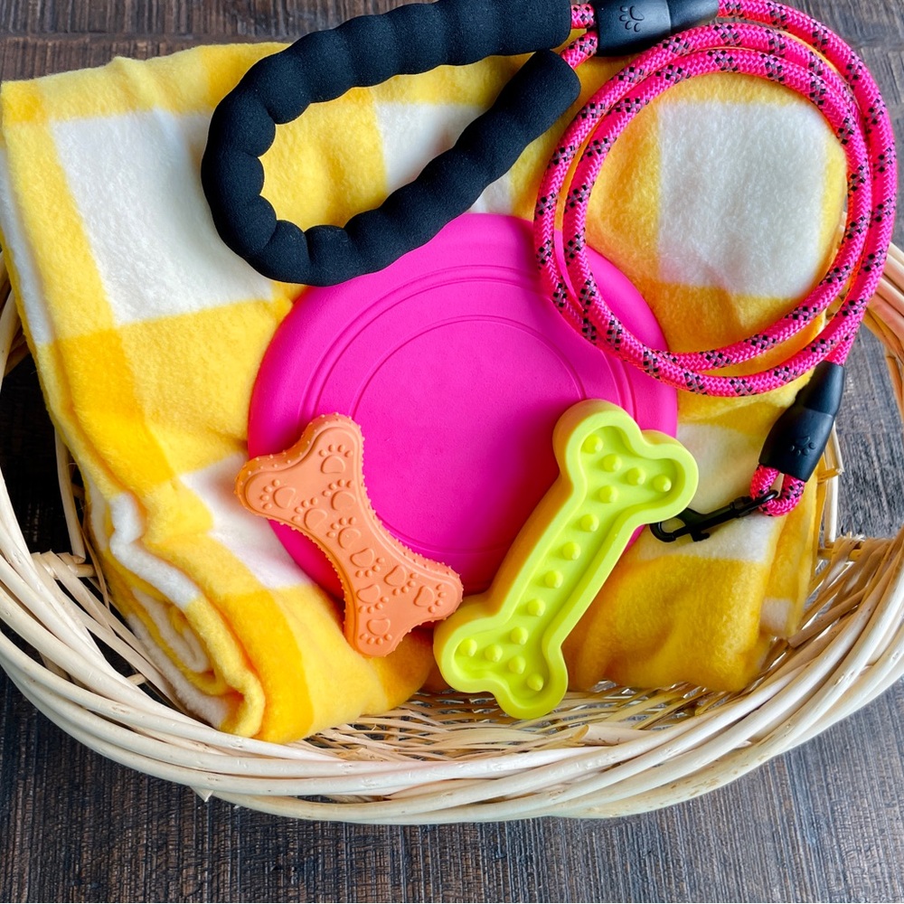 Brand New🛍️Pet Dog Bags & Baskets 🛍️Toys, Leash, Blanket, Reusable Toy Basket